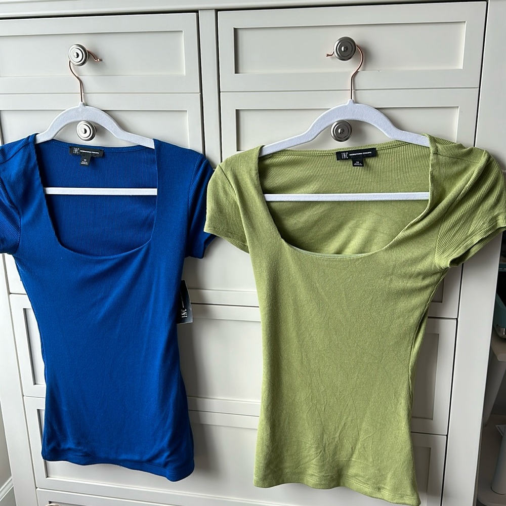 International concepts tops. 2 for the price of 1